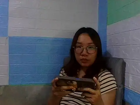 Snapshot of Nanoko chatting on June 2026 05:45:01 PM Nanoko online show from June 2026 05:45:01 PM