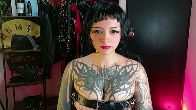 Agatha BDSM online show from May 2026 04:05:01 PM