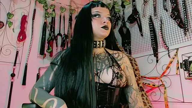 Agatha BDSM online show from April 2026 08:57:02 PM