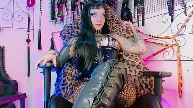Agatha BDSM online show from April 2026 08:16:01 PM