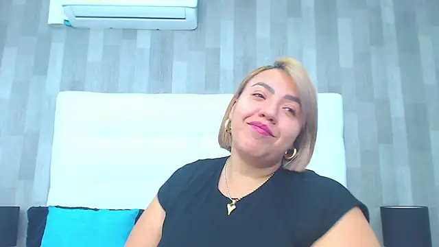 LeahMillerr online show from September 2025 12:55:01 PM