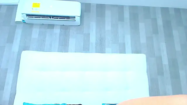 LeahMillerr online show from September 2025 12:16:02 PM