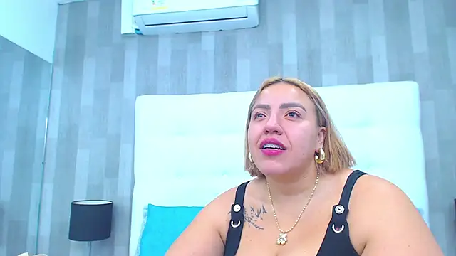 LeahMillerr online show from September 2025 01:31:02 PM