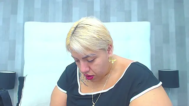 LeahMillerr online show from March 2026 01:08:01 PM