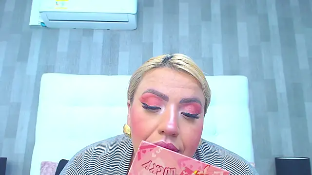 LeahMillerr online show from January 2026 01:26:01 PM