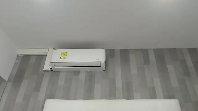 LeahMillerr online show from February 2026 12:25:02 PM