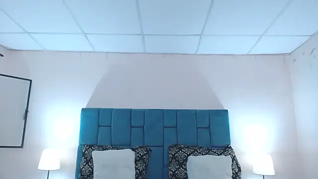 LeahMillerr online show from May 2026 03:47:02 AM