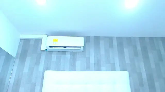 LeahMillerr online show from February 2026 01:11:01 PM