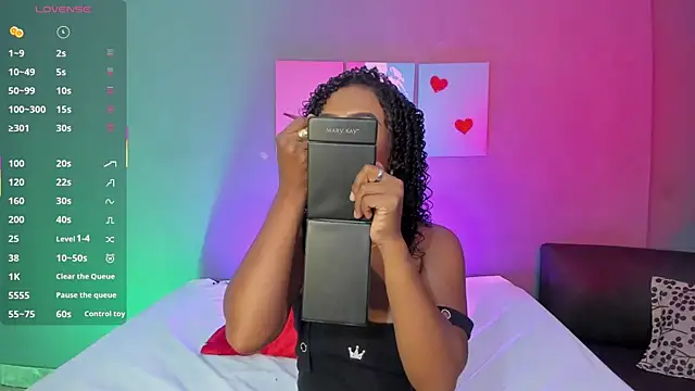 EmmaSmith06 online show from September 2025 05:19:02 PM