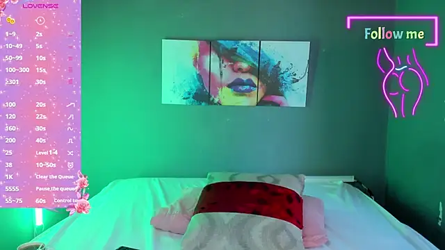 EmmaSmith06 online show from March 2025 05:09:01 PM