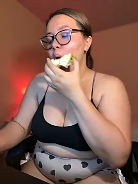 solecito 22 online show from September 2025 03:13:01 AM