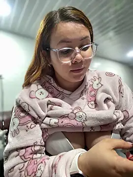 solecito 22 online show from February 2026 03:06:02 AM