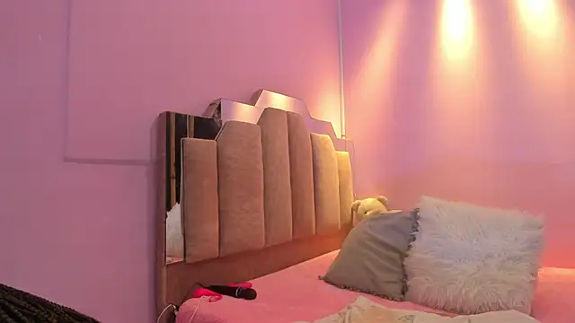 LoveQueen2 online show from November 2025 12:09:02 PM