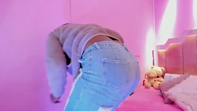 LoveQueen2 online show from February 2026 11:45:02 AM