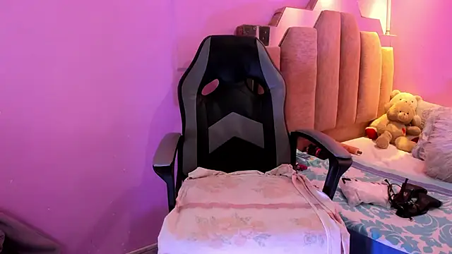 LoveQueen2 online show from January 2026 11:57:01 AM