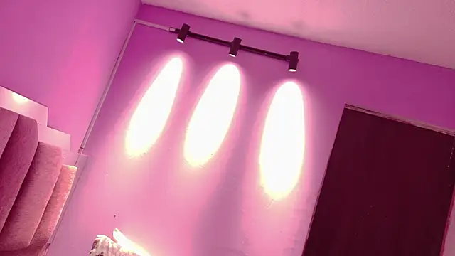 LoveQueen2 online show from June 2026 11:48:01 AM
