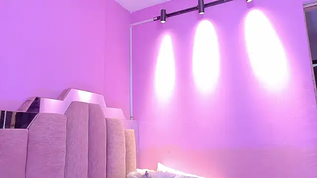 LoveQueen2 online show from June 2026 11:38:01 AM