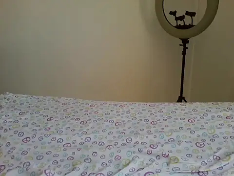 brown bebes online show from April 2026 10:55:01 AM