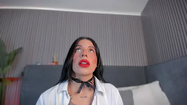 emelie 89 online show from June 2026 12:25:02 PM