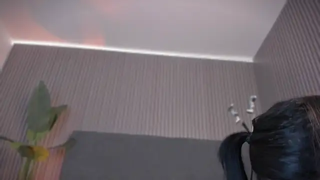 emelie 89 online show from May 2026 12:30:01 PM
