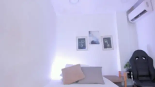 emelie 89 online show from October 2025 01:25:01 PM