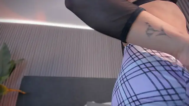 emelie 89 online show from March 2026 12:18:01 PM