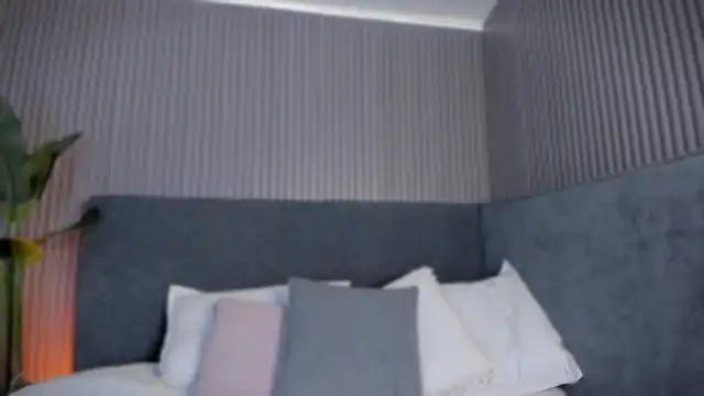 emelie 89 online show from May 2026 01:31:02 PM