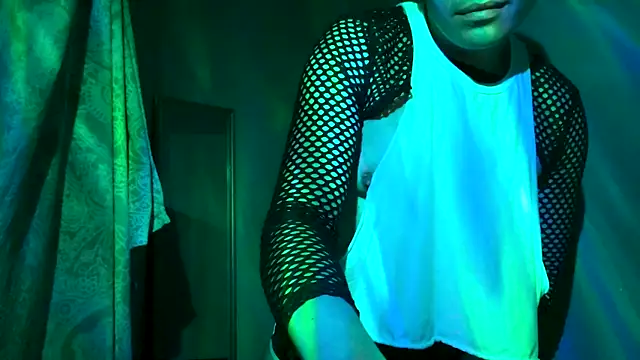 Snapshot of CloudyBoy_Toy chatting on February 2025 07:33:02 AM CloudyBoy Toy online show from February 2025 07:33:02 AM