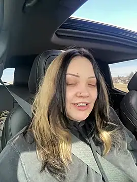 skinwalkingzombie online show from April 2026 06:10:02 PM