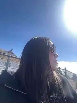 skinwalkingzombie online show from April 2026 08:59:02 PM