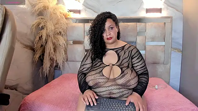 Danielaa a online show from April 2026 11:29:02 PM