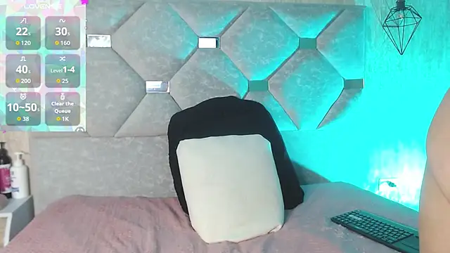 Danielaa a online show from April 2026 12:15:01 AM