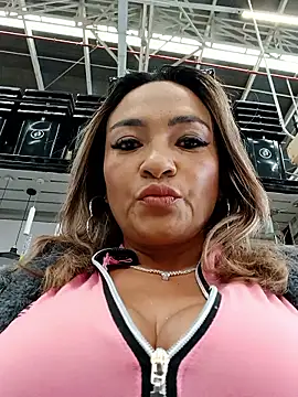 Afroditecash online show from November 2025 06:00:02 PM