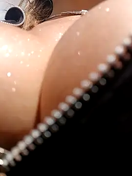 Afroditecash online show from November 2025 06:01:01 PM