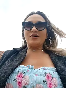 Afroditecash online show from December 2025 06:11:02 PM