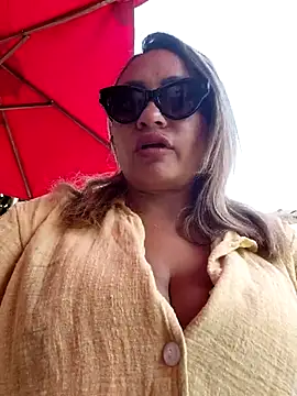 Afroditecash online show from October 2025 07:00:02 PM