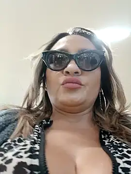 Afroditecash online show from October 2025 06:07:01 PM