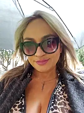 Afroditecash online show from March 2026 06:15:02 PM