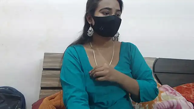 wildbabes online show from May 2026 06:12:01 PM