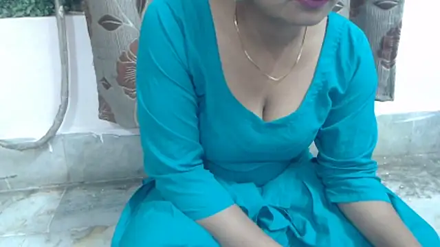 wildbabes online show from May 2026 06:04:01 PM