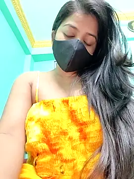 Monalisa Singh online show from November 2025 06:08:01 PM