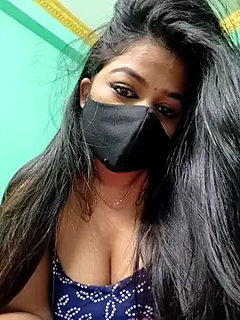 Monalisa Singh online show from February 2026 06:18:02 PM