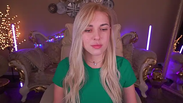 Snapshot of ArishkaLulu chatting on February 2026 07:15:02 AM ArishkaLulu online show from February 2026 07:15:02 AM