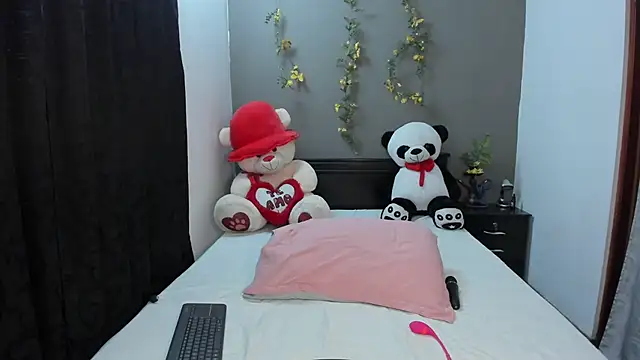 Snapshot of lunaa_mayerr chatting on March 2025 11:12:02 AM lunaa mayerr online show from March 2025 11:12:02 AM