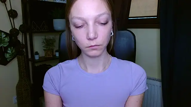 EmillyPlay online show from February 2026 12:16:02 PM