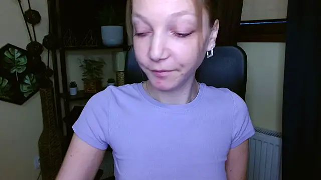 EmillyPlay online show from March 2026 07:25:01 AM