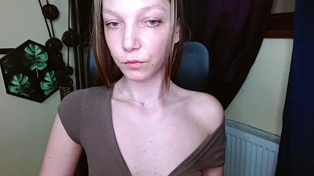 EmillyPlay online show from March 2026 05:36:01 PM