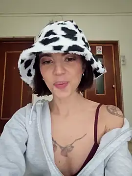 licoricepizza online show from November 2025 01:21:01 PM