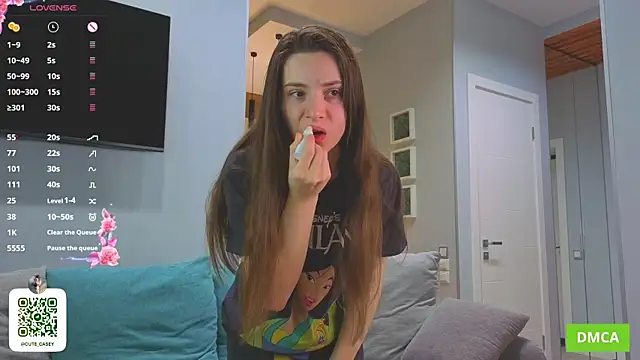 DonnaBurkee online show from November 2025 05:34:02 AM