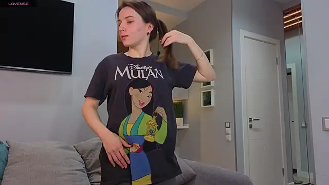 DonnaBurkee online show from November 2025 04:05:02 AM